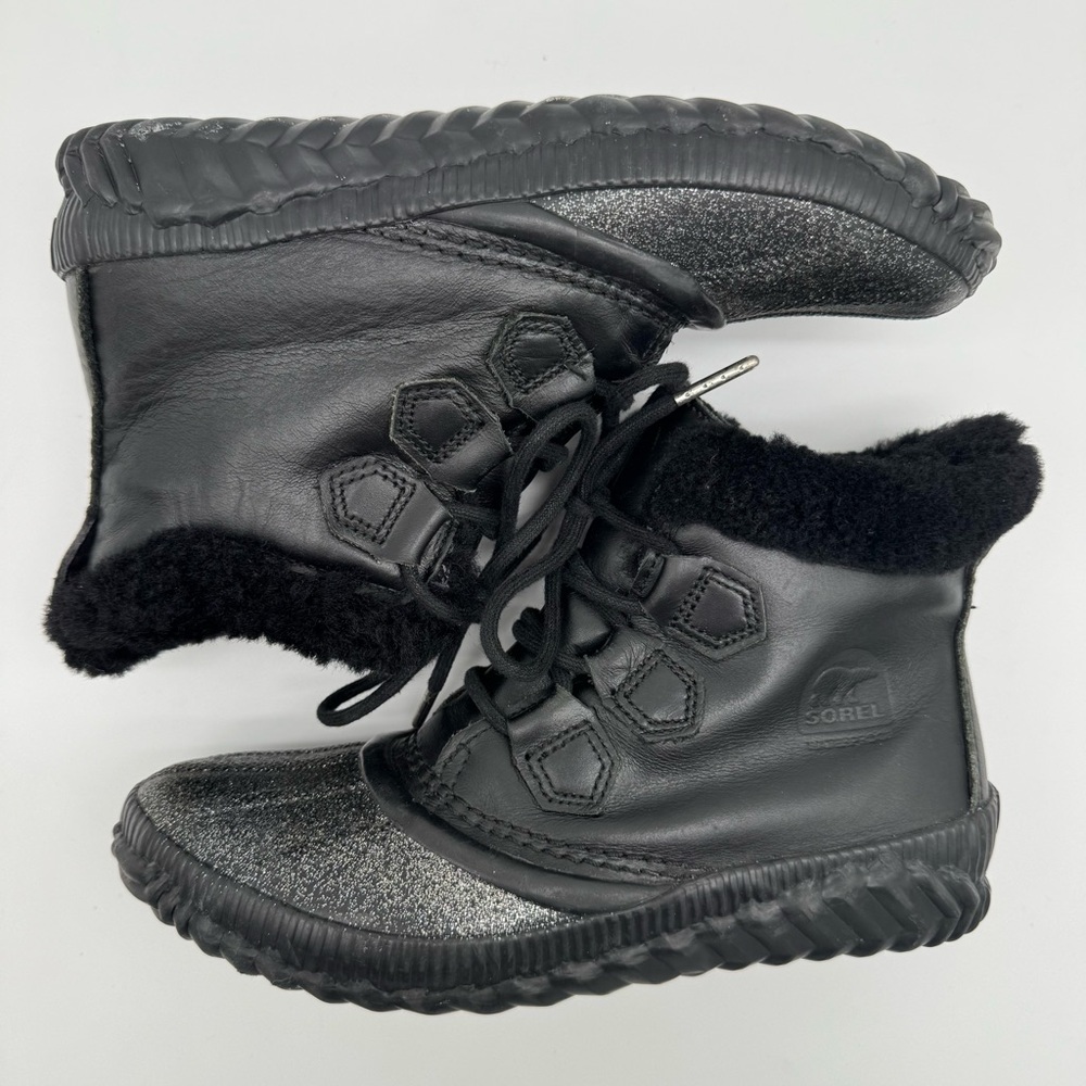 Sorel Out N About Plus Lux Womens Black Leather Lace Up Ankle Boot Size 7.5